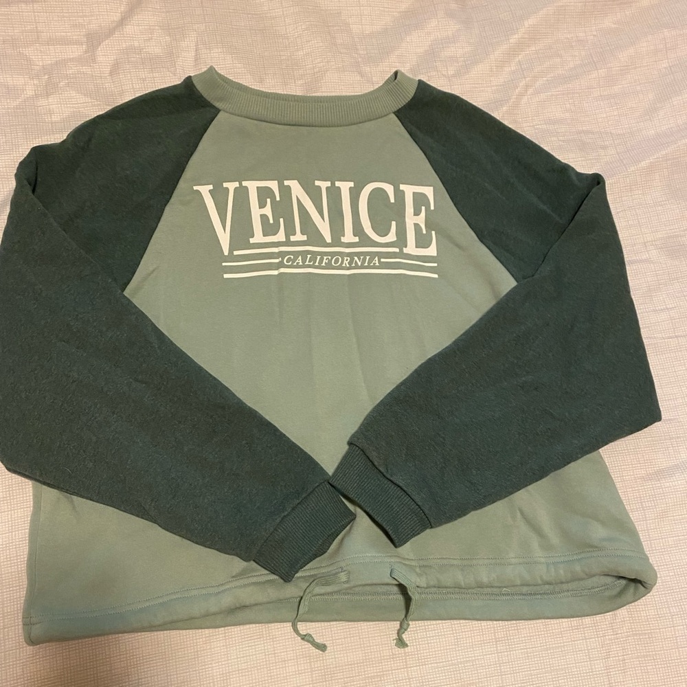 American eagle crewneck